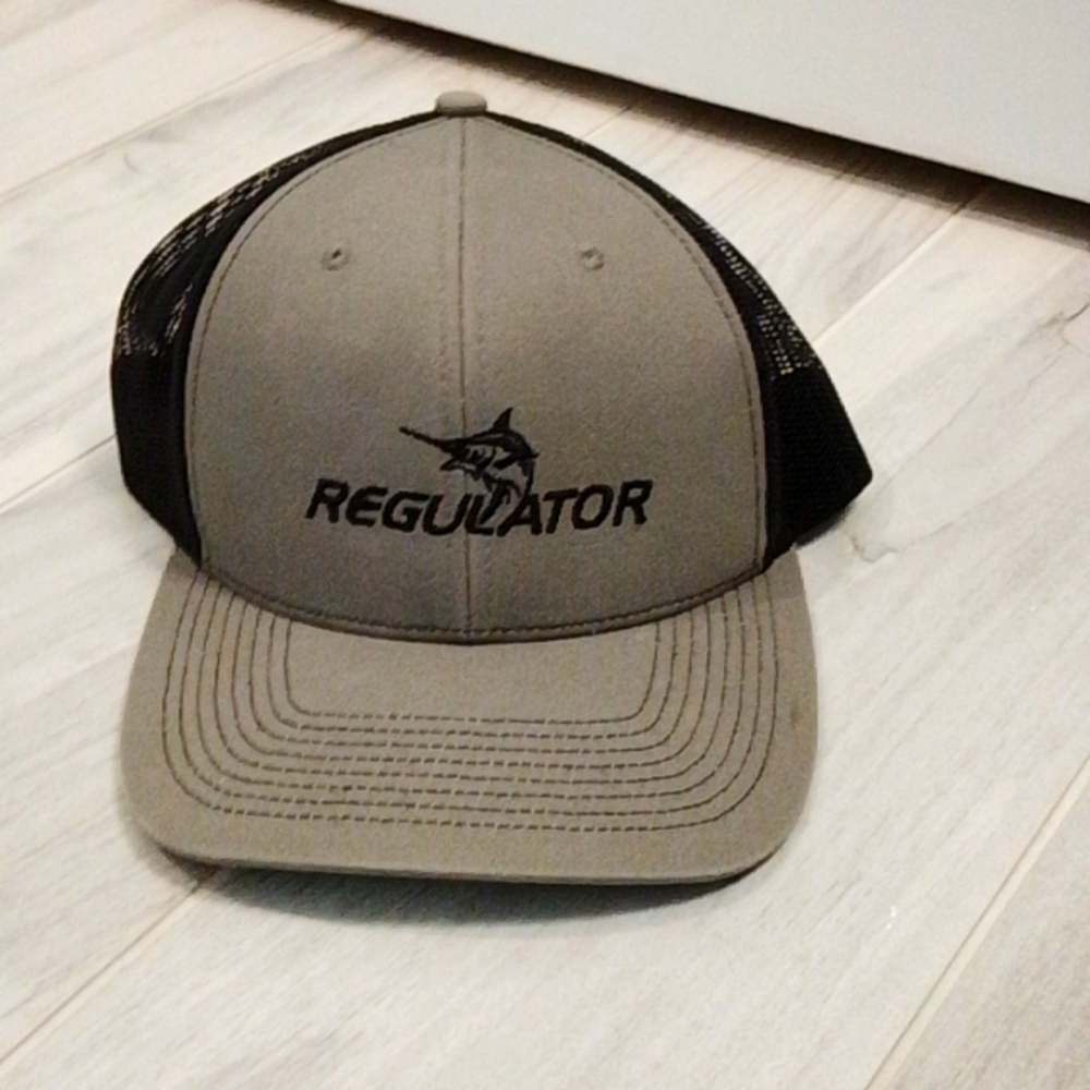 Regulator Hat
